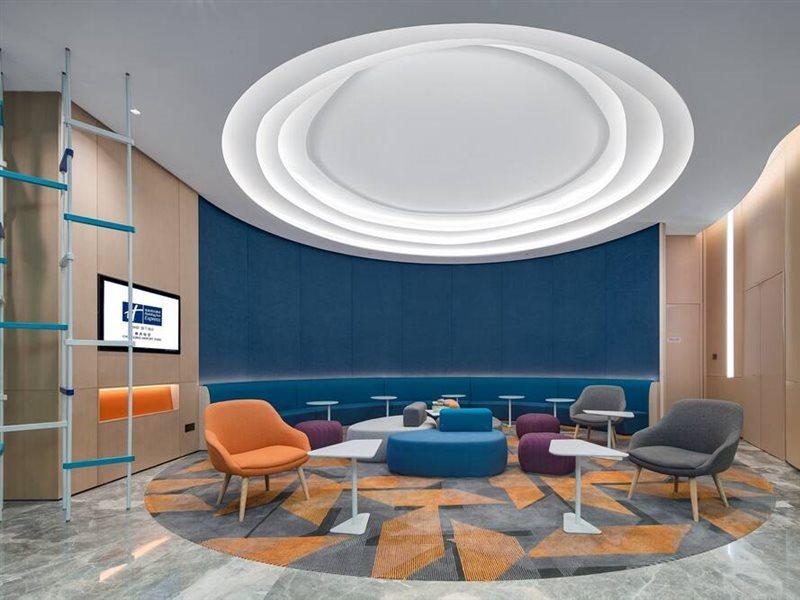 Holiday Inn Express Chongqing Airport Zone By Ihg Екстер'єр фото