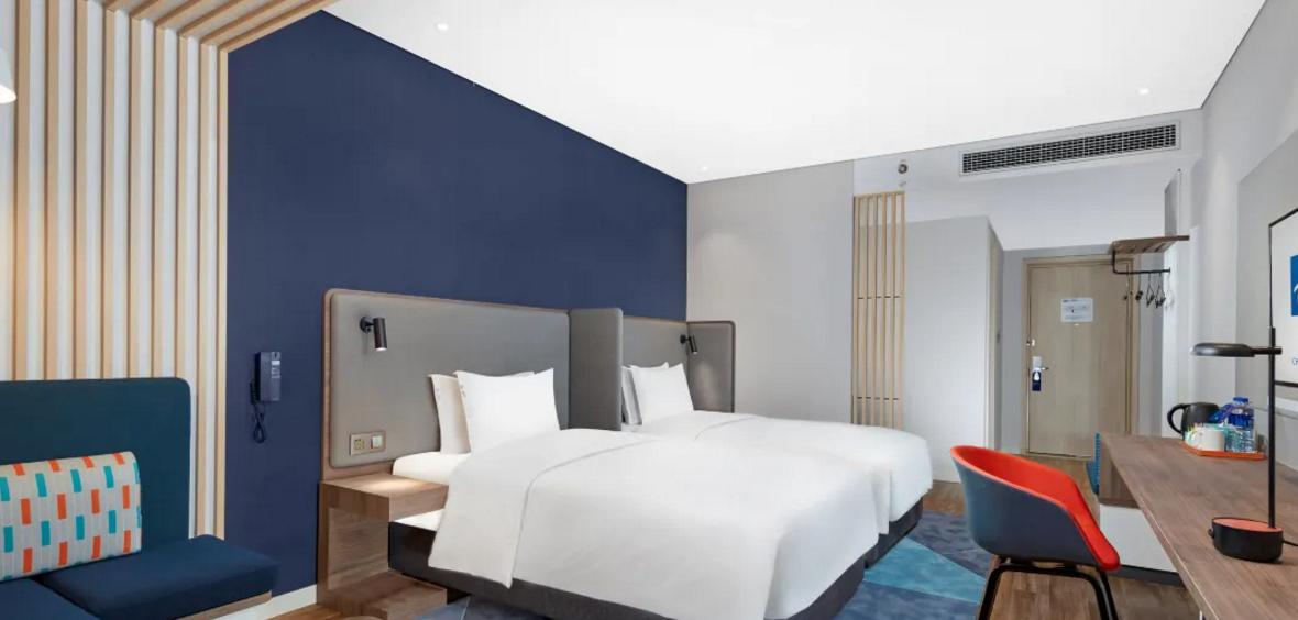 Holiday Inn Express Chongqing Airport Zone By Ihg Екстер'єр фото