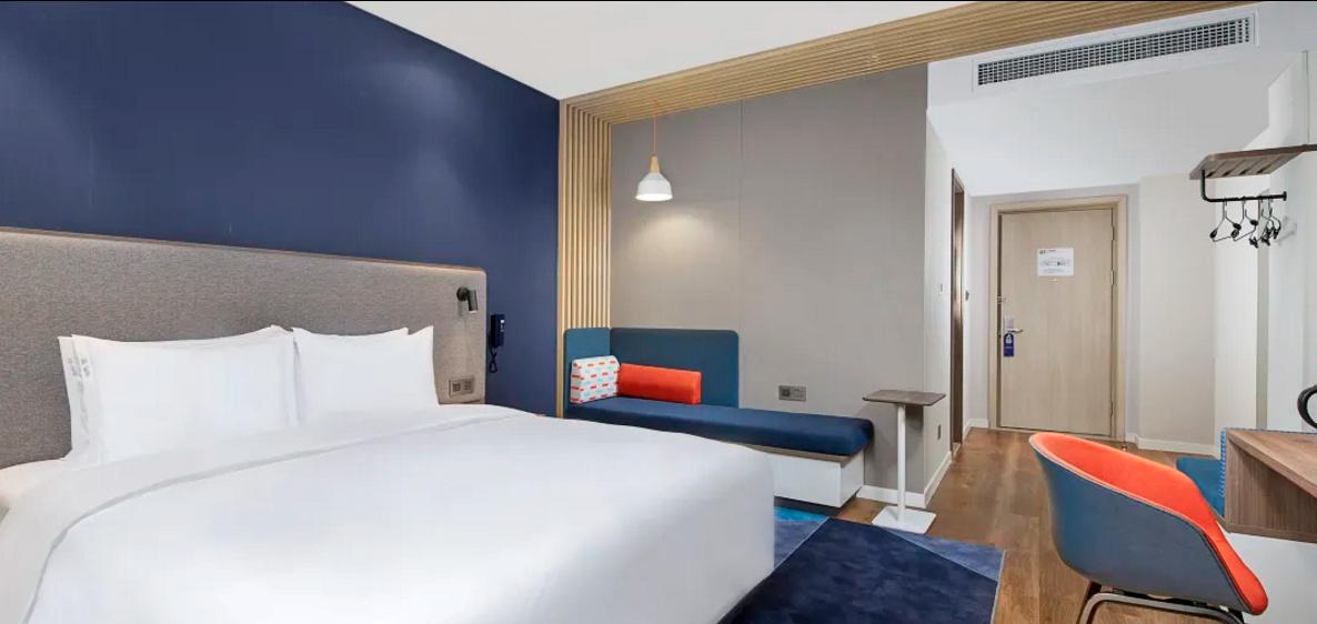 Holiday Inn Express Chongqing Airport Zone By Ihg Екстер'єр фото